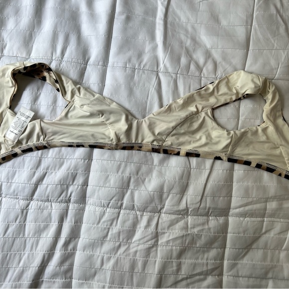 Leopard print bikini top - Picture 3 of 4